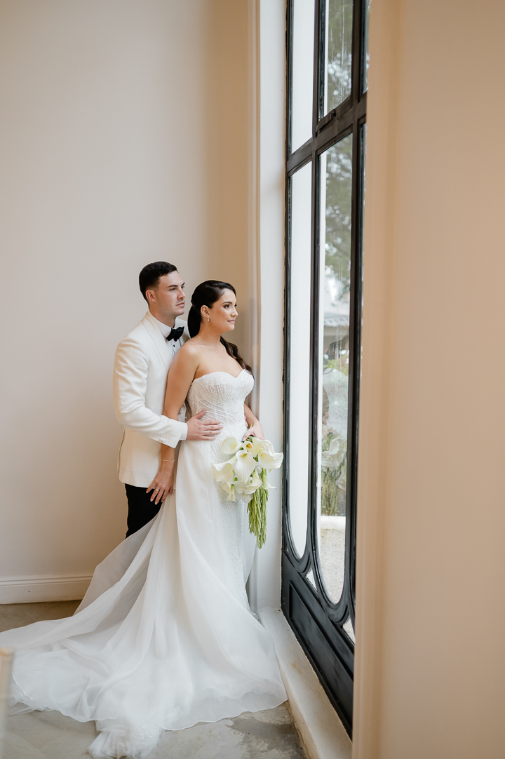 Wedding couple Photos at Lace on Timber